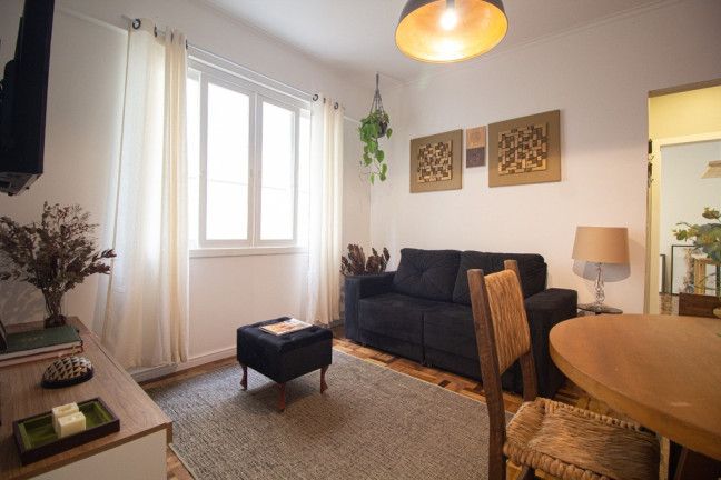 Imagem Imóvel com 1 Quarto à Venda,  em Moinhos De Vento - Porto Alegre
