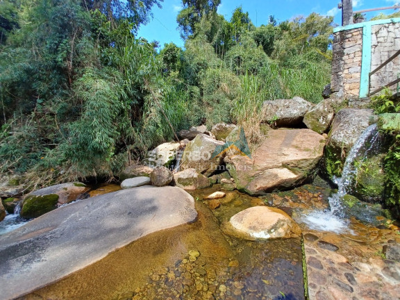 Imagem Imóvel com 5 Quartos à Venda, 60.000 m² em Vargem Grande - Teresópolis