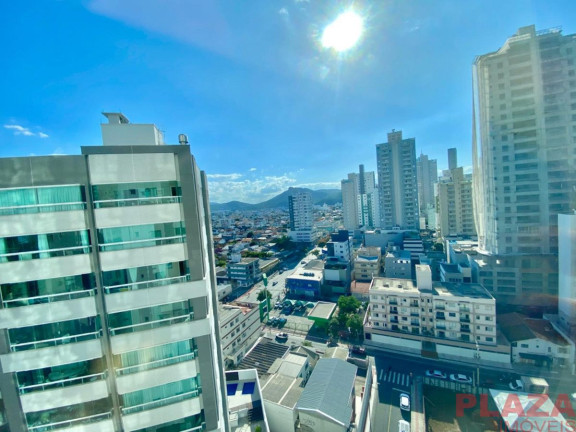 Imagem Apartamento com 4 Quartos à Venda, 132 m² em Centro - Balneário Camboriú Imagem Apartamento com 4 Quartos à Venda, 132 m² em Centro - Balneário Camboriú
