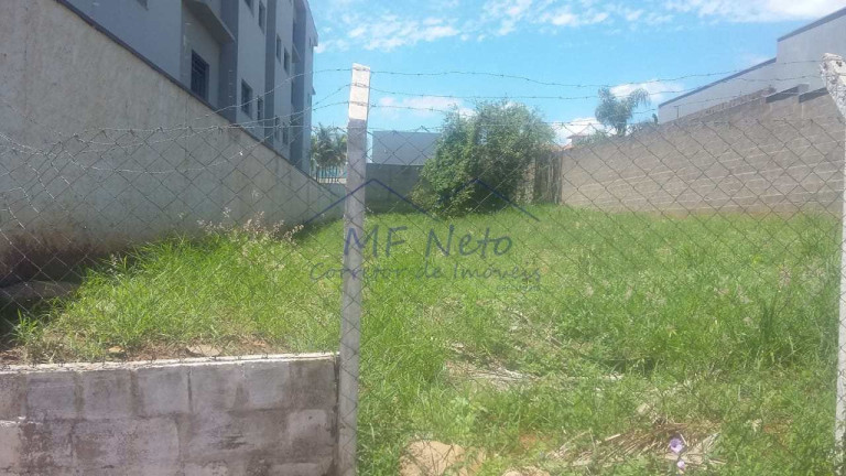 Terreno à Venda, 374 m² em Vila Steola - Pirassununga
