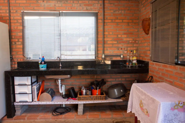 Imagem Imóvel com 2 Quartos à Venda, 200 m² em Loiolas - Limeira Imagem Imóvel com 2 Quartos à Venda, 200 m² em Loiolas - Limeira