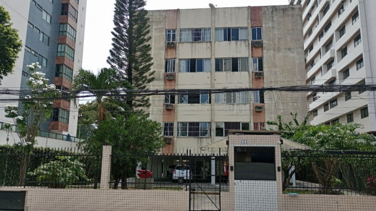 Apartamento com 2 Quartos à Venda, 70 m² em Casa Forte - Recife