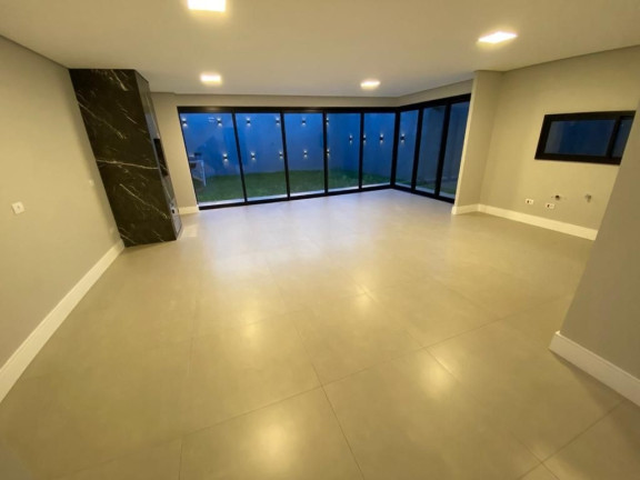 Imagem Casa com 3 Quartos à Venda, 238 m² em Jardim Higienópolis - Maringa