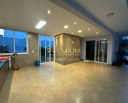 Imagem Casa com 3 Quartos à Venda, 250 m² em Engordadouro - Jundiaí Imagem Casa com 3 Quartos à Venda, 250 m² em Engordadouro - Jundiaí