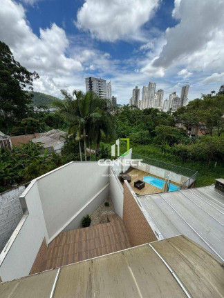 Imagem Sobrado com 2 Quartos à Venda, 80 m² em Fazenda - Itajaí