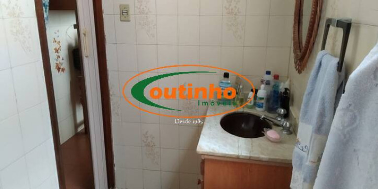 Imagem Casa com 3 Quartos à Venda, 226 m² em Vila Isabel - Rio De Janeiro Imagem Casa com 3 Quartos à Venda, 226 m² em Vila Isabel - Rio De Janeiro