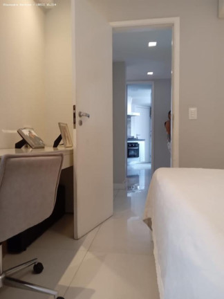 Imagem Apartamento com 2 Quartos à Venda, 76 m² em Boa Viagem - Recife