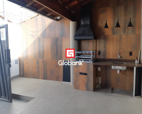 Imagem Casa com 3 Quartos à Venda, 236 m² em Cidade Nova - Montes Claros Imagem Casa com 3 Quartos à Venda, 236 m² em Cidade Nova - Montes Claros