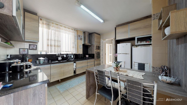 Imagem Apartamento com 3 Quartos à Venda, 129 m² em Menino Deus - Porto Alegre Imagem Apartamento com 3 Quartos à Venda, 129 m² em Menino Deus - Porto Alegre