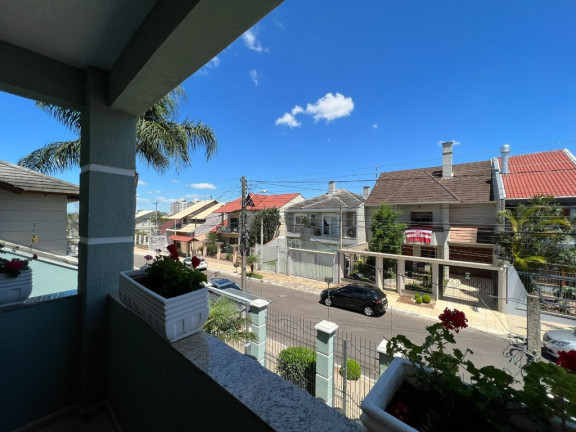 Imagem Casa com 3 Quartos à Venda, 210 m² em Moinhos De Vento - Canoas