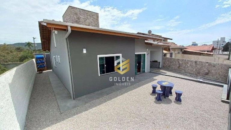Imagem Casa com 3 Quartos à Venda, 105 m² em Bombas - Bombinhas
