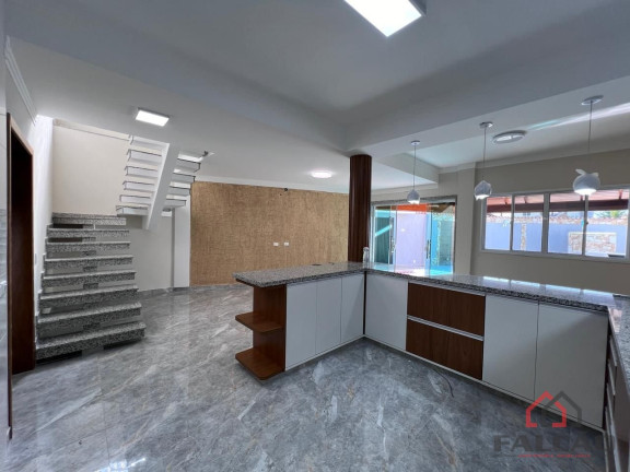Imagem Sobrado com 4 Quartos à Venda, 197 m² em Balneário Flórida - Praia Grande Imagem Sobrado com 4 Quartos à Venda, 197 m² em Balneário Flórida - Praia Grande