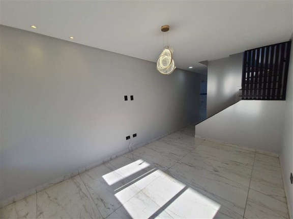 Imagem Casa com 2 Quartos à Venda, 83 m² em Caiçara - Praia Grande Imagem Casa com 2 Quartos à Venda, 83 m² em Caiçara - Praia Grande