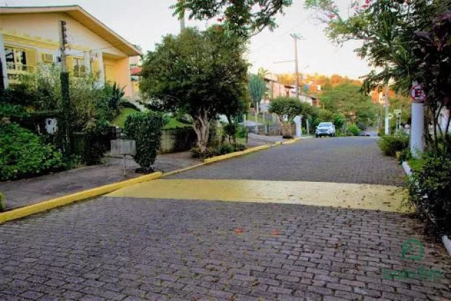 Imagem Casa com 4 Quartos à Venda, 298 m² em Espírito Santo - Porto Alegre