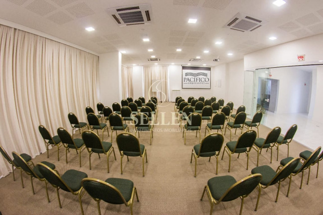Imagem Sala Comercial para Alugar, 38 m² em Centro - Balneário Camboriú Imagem Sala Comercial para Alugar, 38 m² em Centro - Balneário Camboriú