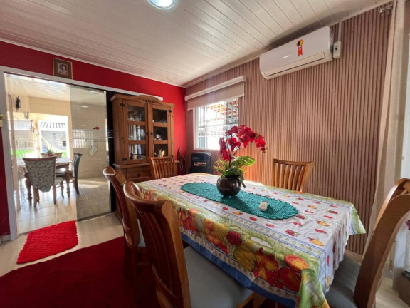 Imagem Casa com 3 Quartos à Venda, 150 m² em Centro - Balneário Barra Do Sul Imagem Casa com 3 Quartos à Venda, 150 m² em Centro - Balneário Barra Do Sul