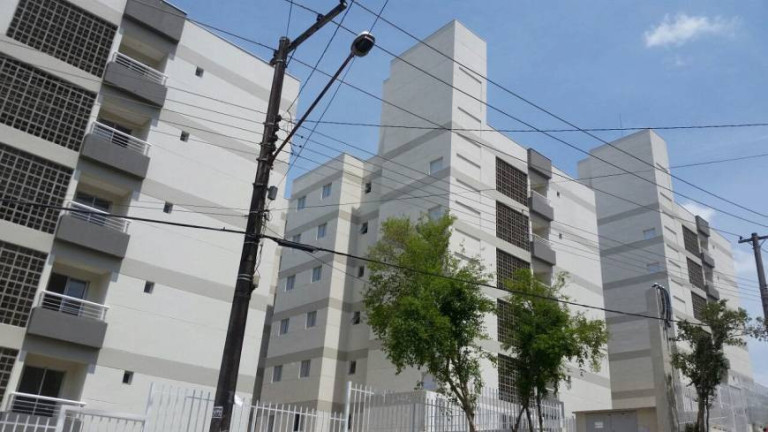 Apartamento com 2 Quartos à Venda,  em Região Central - Caieiras