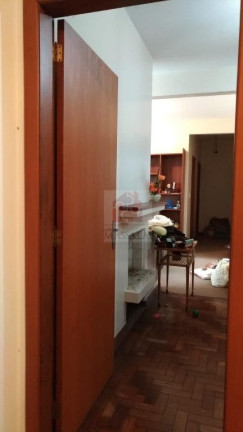 Imagem Casa com 3 Quartos à Venda, 410 m² em Menino Deus - Porto Alegre Imagem Casa com 3 Quartos à Venda, 410 m² em Menino Deus - Porto Alegre