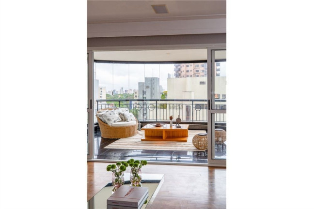 Imagem Apartamento com 3 Quartos à Venda, 300 m² em Moema - São Paulo