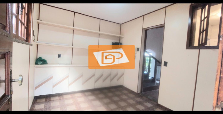 Imagem Casa com 6 Quartos à Venda, 300 m² em Bingen - Petrópolis