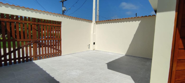 Imagem Casa com 2 Quartos à Venda, 125 m² em Santa Terezinha - Itanhaém Imagem Casa com 2 Quartos à Venda, 125 m² em Santa Terezinha - Itanhaém