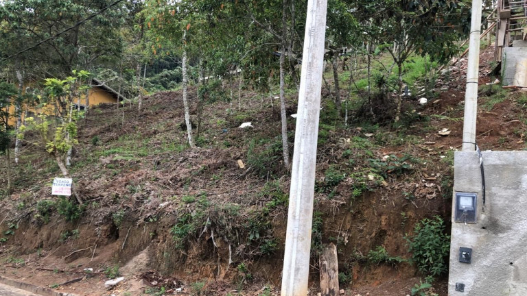 Imagem Terreno à Venda, 429 m² em Vargem Grande - Teresópolis Imagem Terreno à Venda, 429 m² em Vargem Grande - Teresópolis
