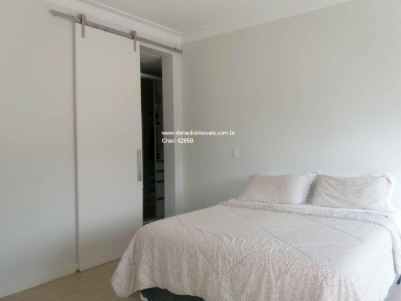 Imagem Casa com 4 Quartos à Venda, 530 m² em Córrego Grande - Florianópolis