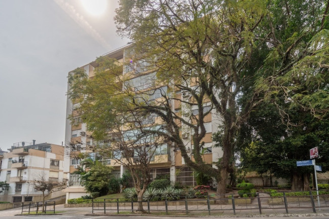 Imagem Imóvel com 3 Quartos à Venda, em Petrópolis - Porto Alegre Imagem Imóvel com 3 Quartos à Venda, em Petrópolis - Porto Alegre