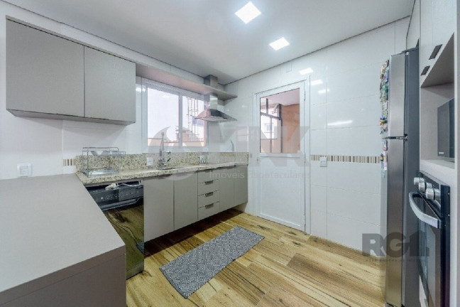 Imagem Imóvel com 3 Quartos à Venda, 175 m² em Hípica - Porto Alegre Imagem Imóvel com 3 Quartos à Venda, 175 m² em Hípica - Porto Alegre