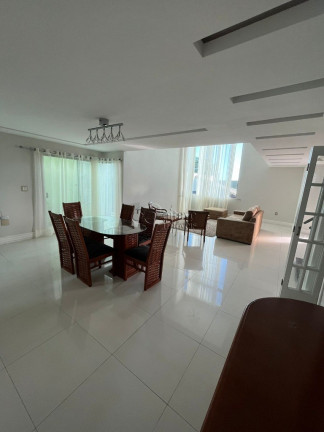 Imagem Casa com 3 Quartos à Venda, 1 m² em Lagoa - Macaé