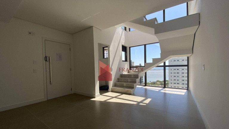 Imagem Cobertura com 3 Quartos à Venda, 211 m² em Fazenda - Itajaí Imagem Cobertura com 3 Quartos à Venda, 211 m² em Fazenda - Itajaí