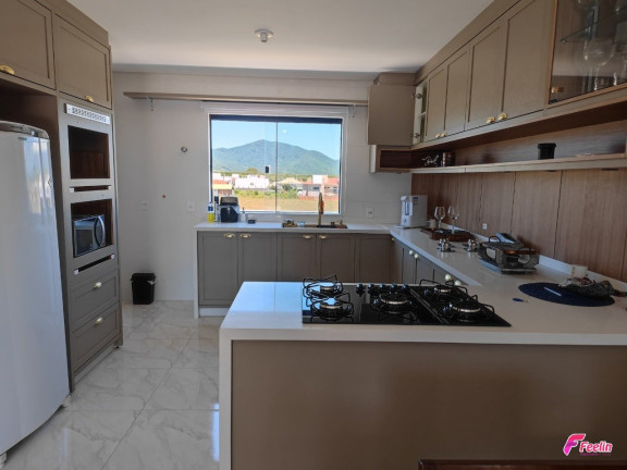 Imagem Cobertura com 3 Quartos à Venda, 130 m² em Campeche - Florianópolis
