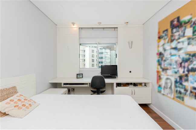Imagem Apartamento com 4 Quartos à Venda, 297 m² em água Verde - Curitiba