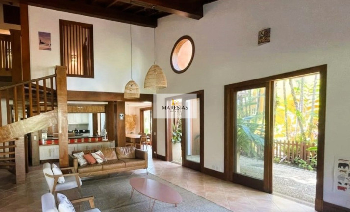 Imagem Casa com 4 Quartos à Venda, 350 m² em Maresias - São Sebastião Imagem Casa com 4 Quartos à Venda, 350 m² em Maresias - São Sebastião