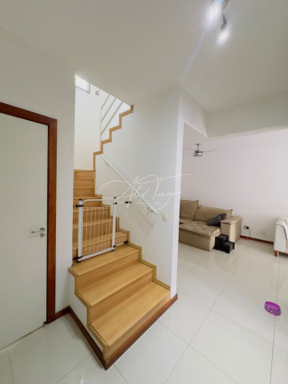 Imagem Casa com 3 Quartos à Venda, 135 m² em Colina De Laranjeiras - Serra