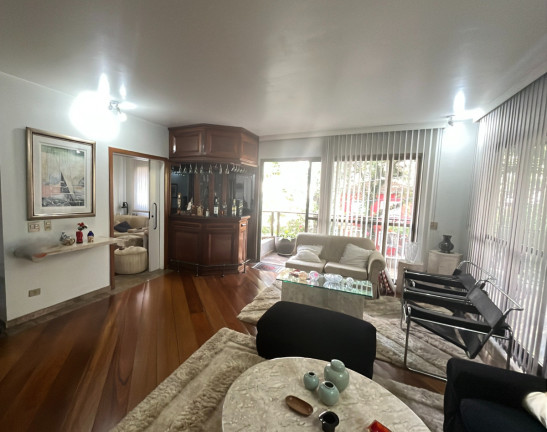 Imagem Apartamento com 3 Quartos à Venda, 194 m² em Moema - São Paulo