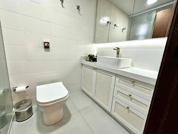 Imagem Apartamento com 2 Quartos à Venda, 76 m² em Centro - Florianópolis Imagem Apartamento com 2 Quartos à Venda, 76 m² em Centro - Florianópolis