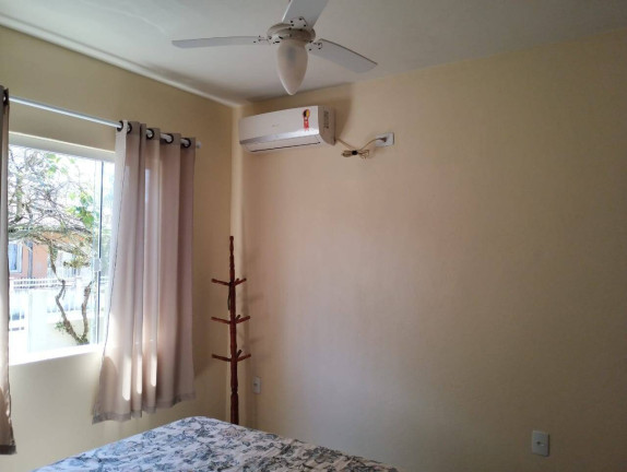 Imagem Casa com 2 Quartos para Temporada, 60 m² em Bombinhas - Bombinhas Imagem Casa com 2 Quartos para Temporada, 60 m² em Bombinhas - Bombinhas