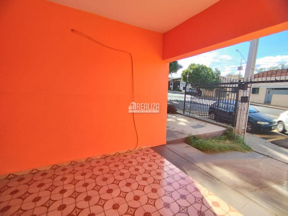 Foto do imóvel Casa com 3 Quartos à Venda, 277 m² em Mercês - Uberaba