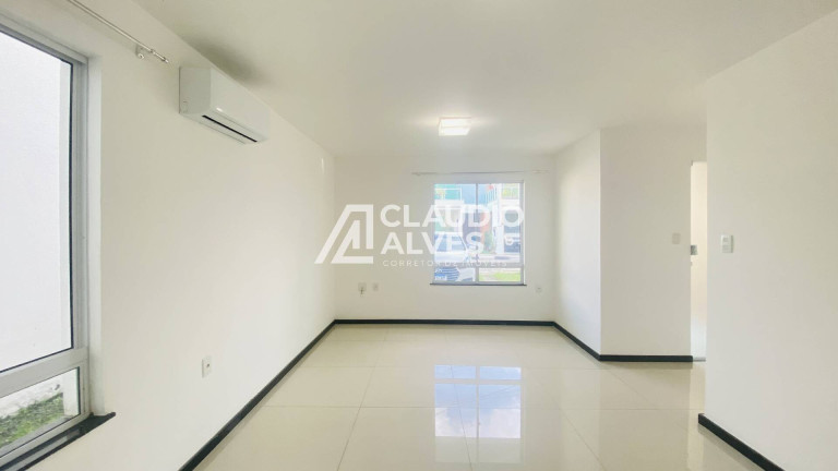 Imagem Casa de Condomínio com 3 Quartos à Venda, 120 m² em Mangabeira - Feira De Santana