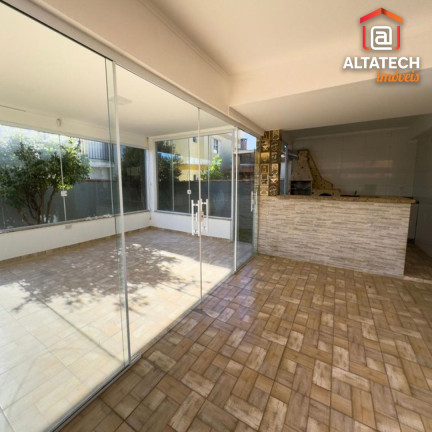 Imagem Casa com 3 Quartos à Venda, 243 m² em Jardim Das Hortênsias - Poços De Caldas