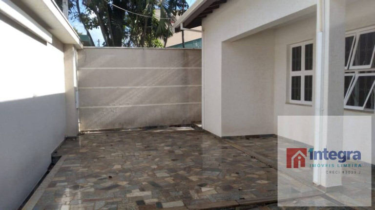 Imagem Casa com 4 Quartos à Venda, 358 m² em Vila Cristóvam - Limeira Imagem Casa com 4 Quartos à Venda, 358 m² em Vila Cristóvam - Limeira