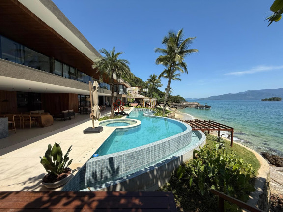 Casa de Condomínio com 6 Quartos à Venda, 1.300 m² em Mombaça - Angra Dos Reis