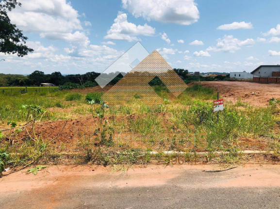 Terreno à Venda, 909 m² em Santa Amélia 2 - Brotas