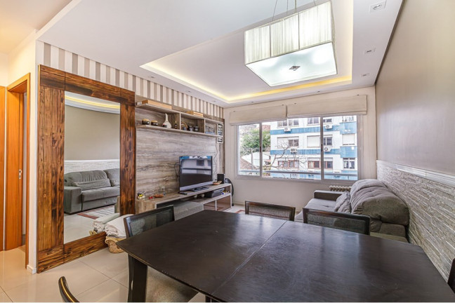 Imóvel com 2 Quartos à Venda,  em Petrópolis - Porto Alegre