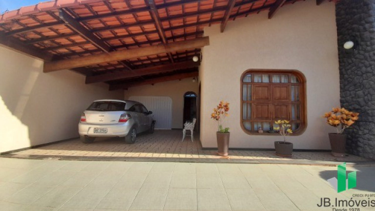 Imagem Casa com 3 Quartos à Venda, 215 m² em Todos Os Santos - Montes Claros