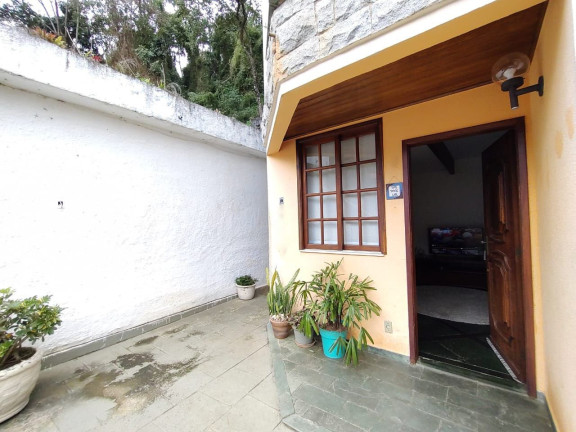 Casa com 4 Quartos à Venda, 114 m² em Santa Cecília - Teresópolis