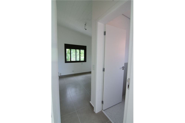 Imagem Casa com 3 Quartos à Venda, em Camburi - São Sebastião Imagem Casa com 3 Quartos à Venda, em Camburi - São Sebastião