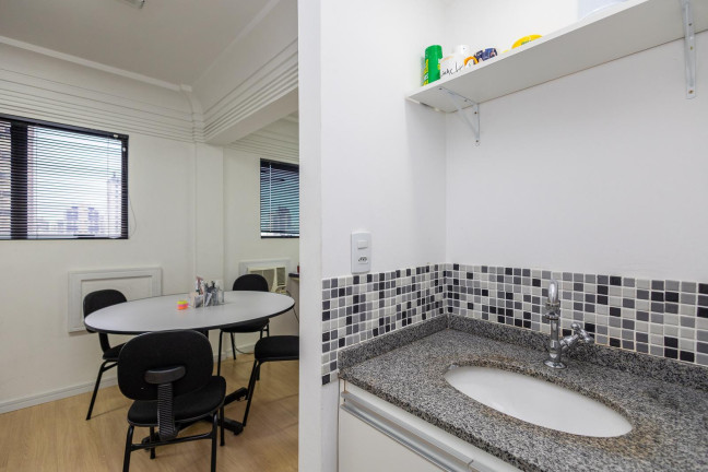 Imagem Sala Comercial à Venda, 44 m² em Centro - Curitiba