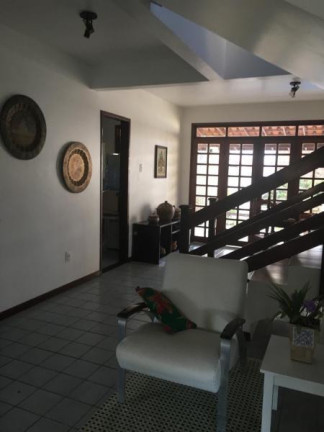 Imagem Casa com 4 Quartos à Venda, 242 m² em Centro - Camaçari